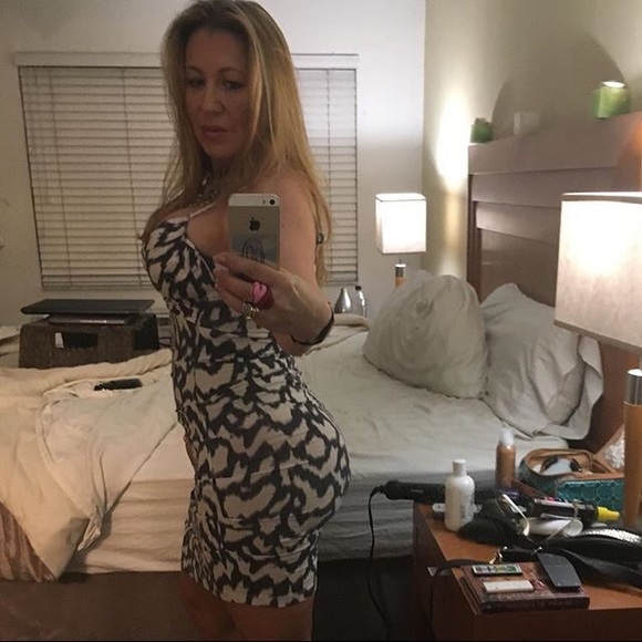 Meet your Posher, Sandrine - Picture 2 of 2